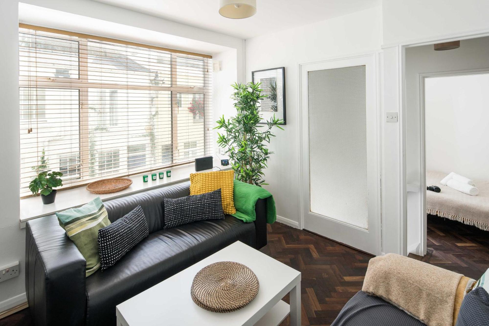 Апартаменты Quirky & Cosy 2Bd Mews Flat In Paddington Лондон Экстерьер фото